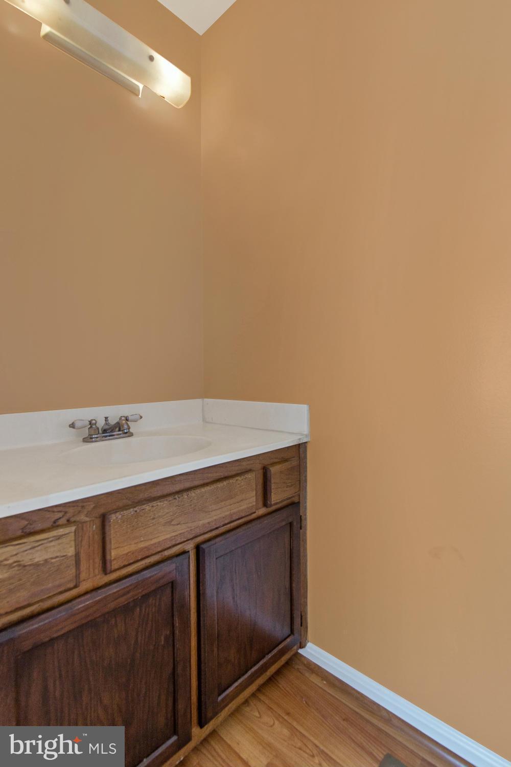 7 Wimbledon Court Silver Spring, MD 20906 - Photo 14 of 29 Bath