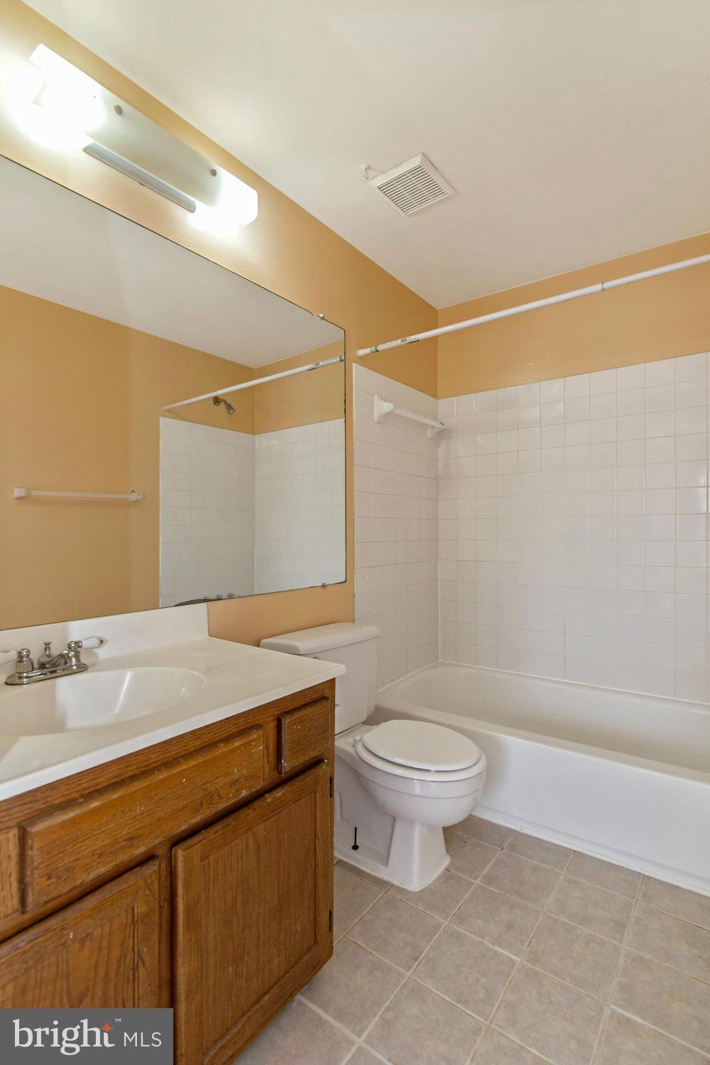 7 Wimbledon Court Silver Spring, MD 20906 - Photo 18 of 29 Bedroom (Master)