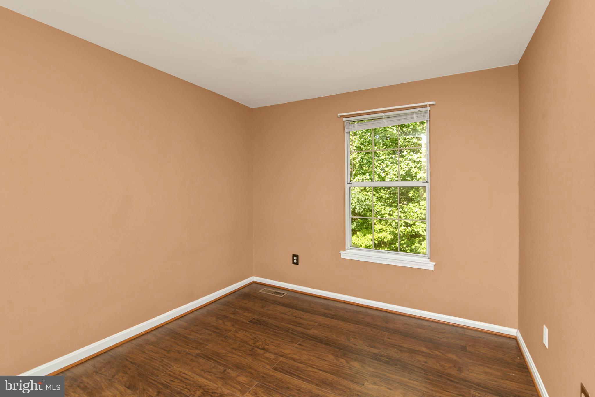 7 Wimbledon Court Silver Spring, MD 20906 - Photo 19 of 29 Bedroom 2