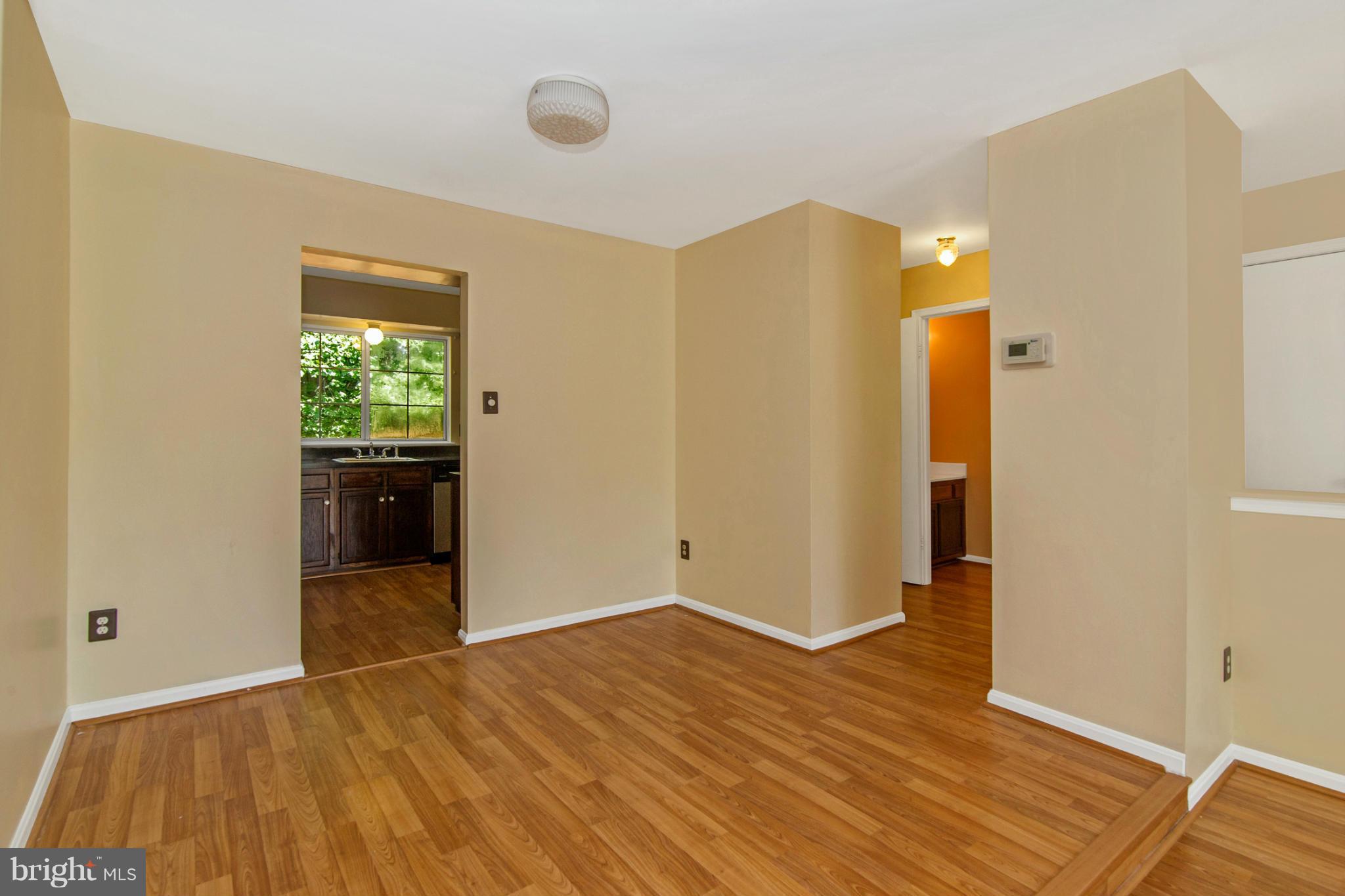 7 Wimbledon Court Silver Spring, MD 20906 - Photo 6 of 29 Dining Room