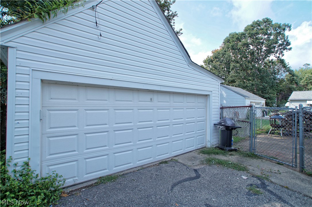1082 Beachview Road Willoughby, OH 44094 - Photo 26 of 27 Gallery Image 26