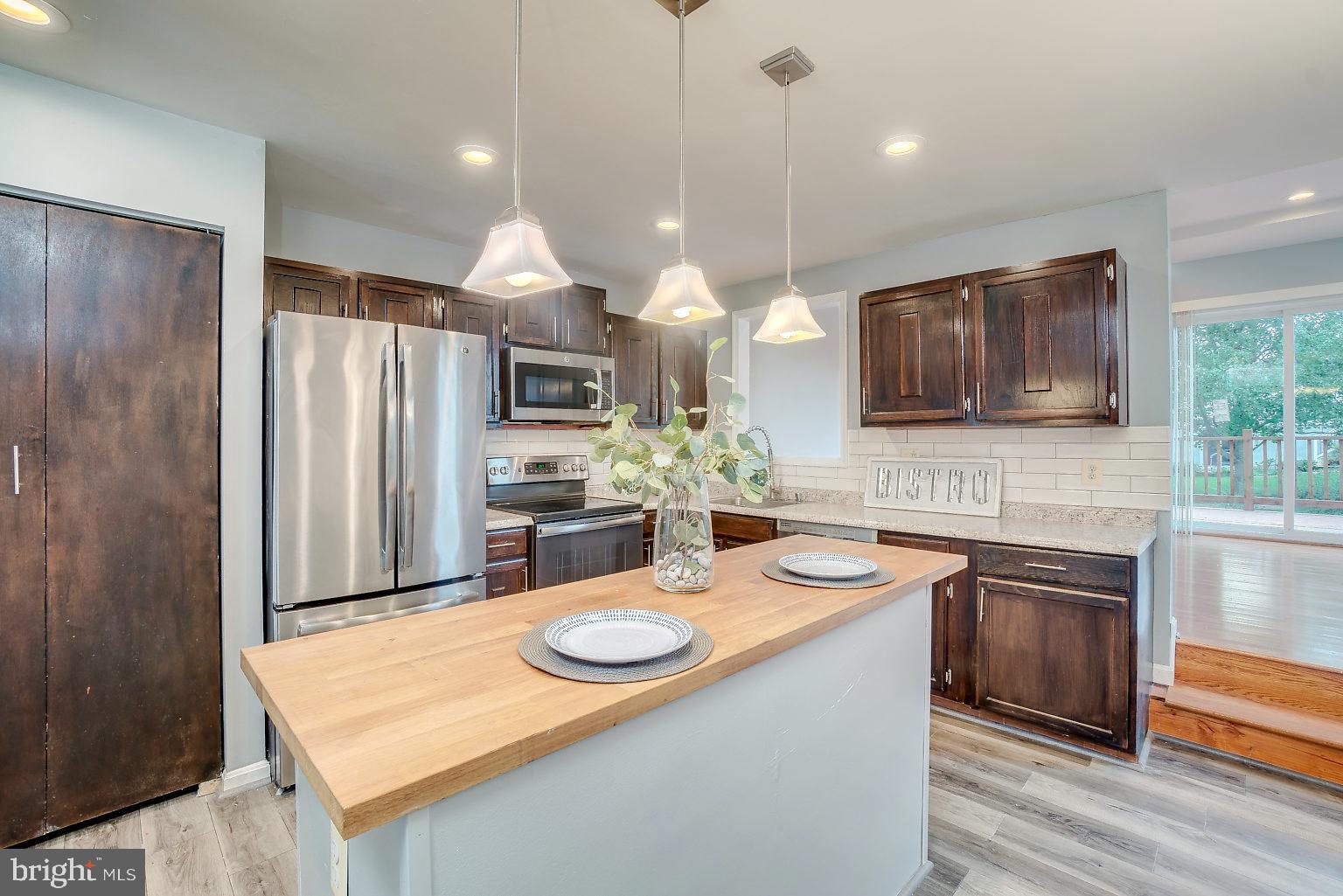 6 Robin Ridge Court Baltimore, MD 21234 - Photo 14 of 35 Functional kitchen w/ pantry & island