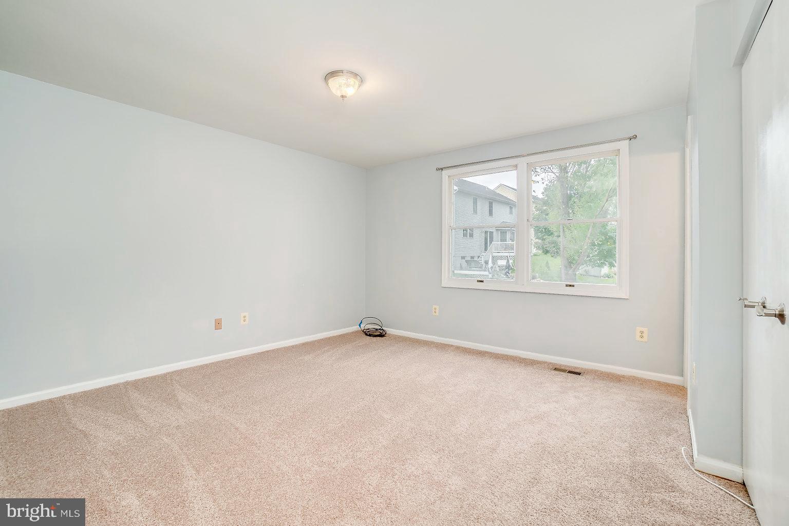 6 Robin Ridge Court Baltimore, MD 21234 - Photo 21 of 35 Master suite w/ luxurious bath