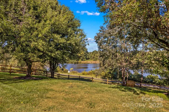 $735,000 | 110 Montibello Drive, Mooresville, NC 28117