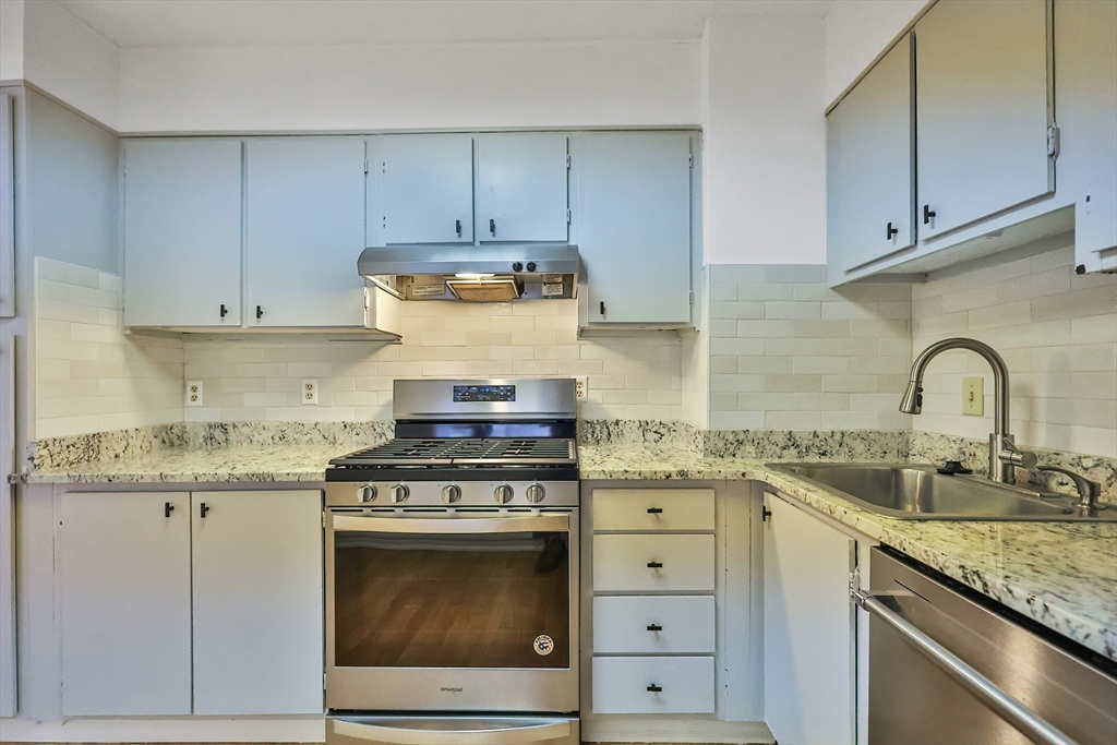 1550 Worcester Road, Unit 413 Framingham, MA 01702 - Photo 6 of 22 Gallery Image 6