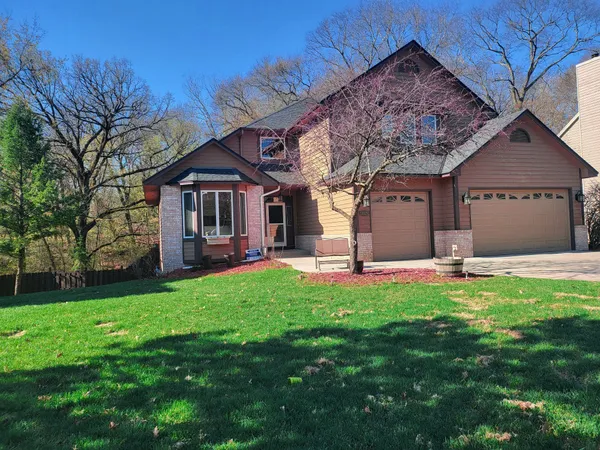 $639,900 | 13529 Gossamer Way, Apple Valley, MN 55124