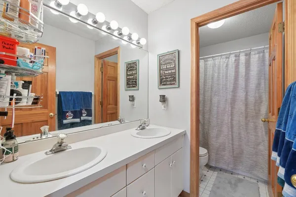 $639,900 | 13529 Gossamer Way, Apple Valley, MN 55124