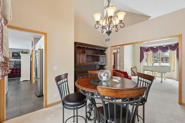 $639,900 | 13529 Gossamer Way, Apple Valley, MN 55124