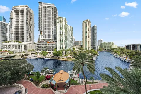 $599,900 | 511 Southeast 5th Avenue, Unit 2412, Fort Lauderdale, FL 33301