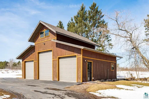 $829,000 | 27 West Stark Road, Esko, MN 55733