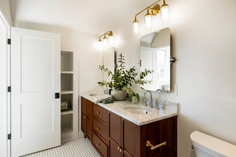 $624,900 | 304 Bridge Avenue, Murfreesboro, TN 37129