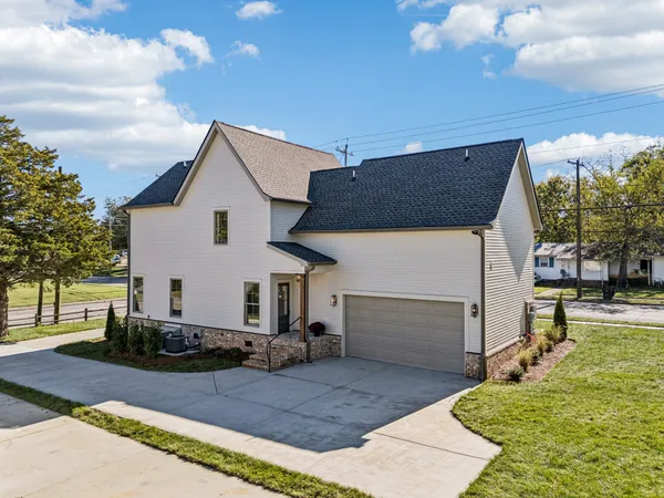 $619,000 | 304 Bridge Avenue, Murfreesboro, TN 37129