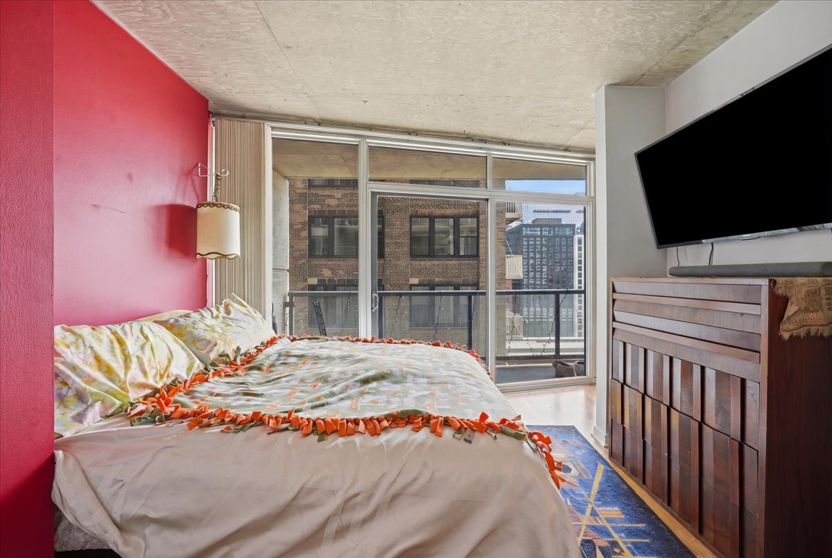 611 South Wells Street, Unit 1110 Chicago, IL 60607 - Photo 12 of 25