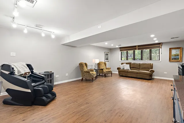 $399,000 | 14405 Greenland Avenue, Orland Park, IL 60462