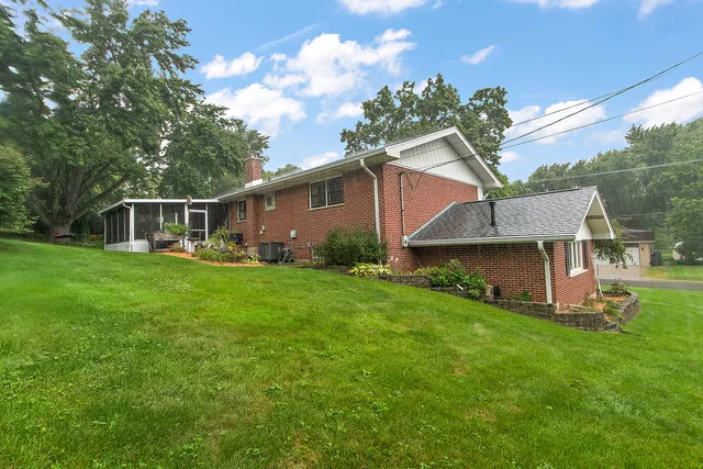 $399,000 | 14405 Greenland Avenue, Orland Park, IL 60462