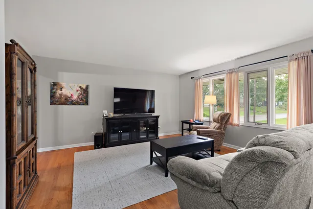 $399,000 | 14405 Greenland Avenue, Orland Park, IL 60462