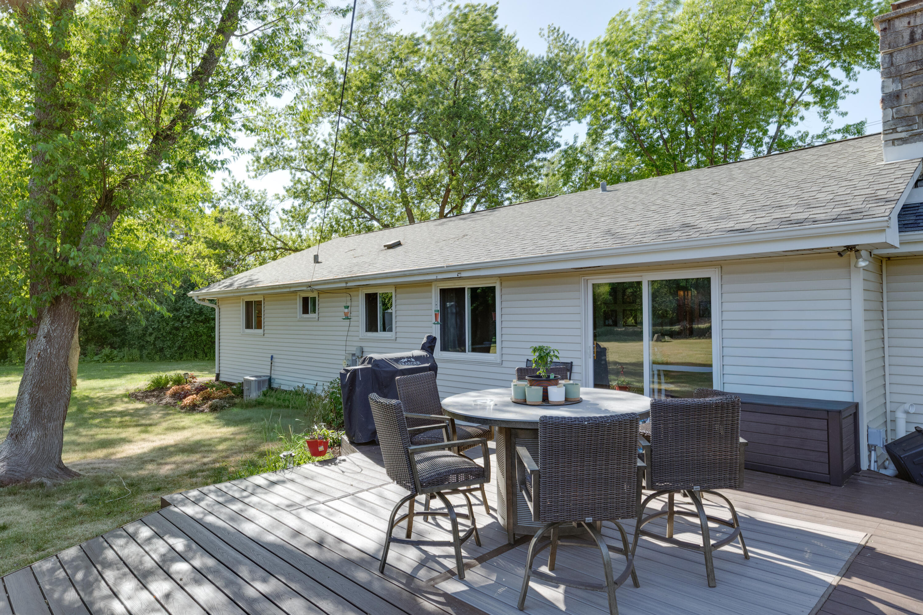 213 West State Road North Prairie, WI 53153 - Photo 28 of 37 This deck is ready for your next bbq