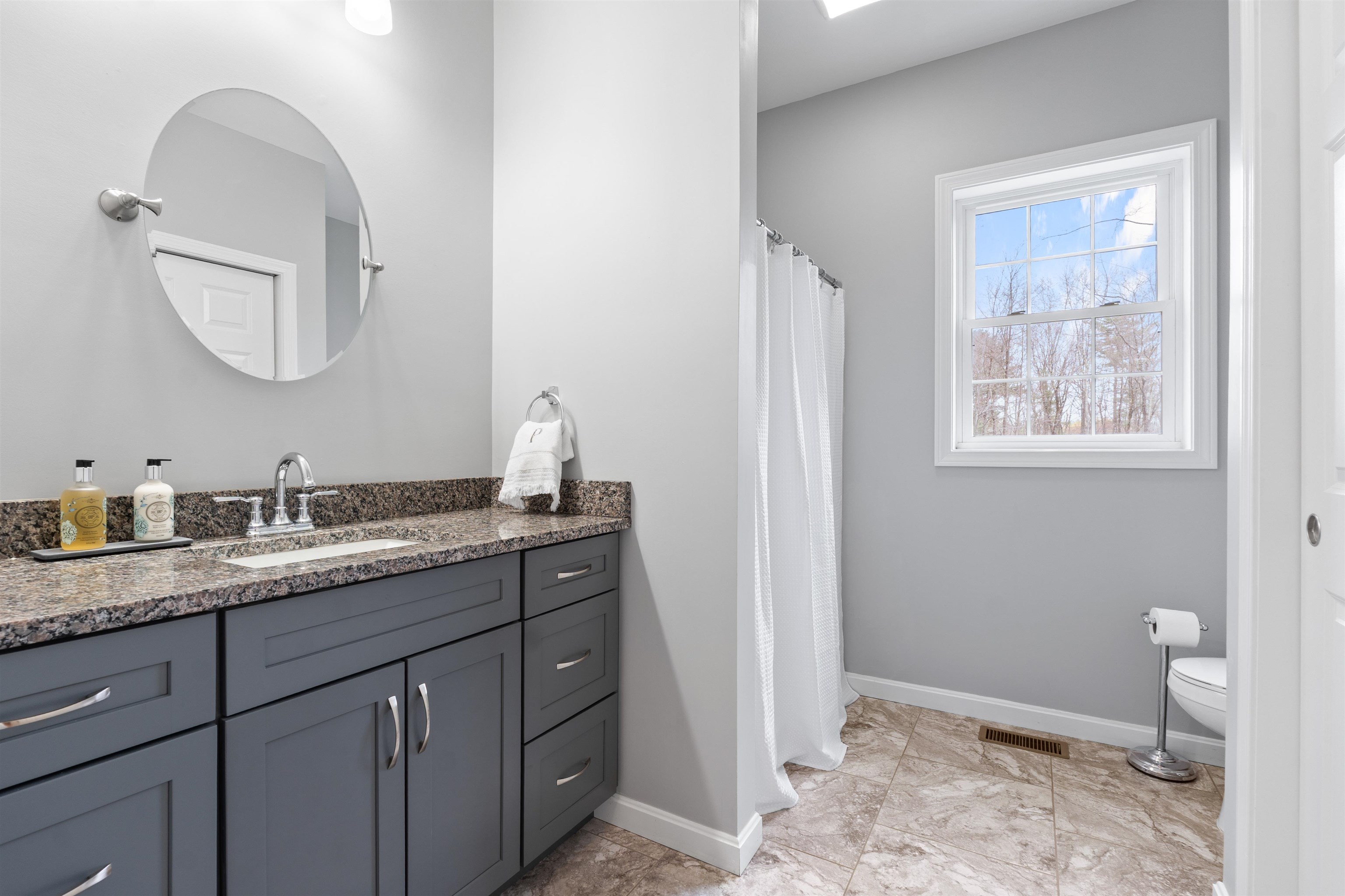 303 Derry Road Chester, NH 03036 - Photo 16 of 36