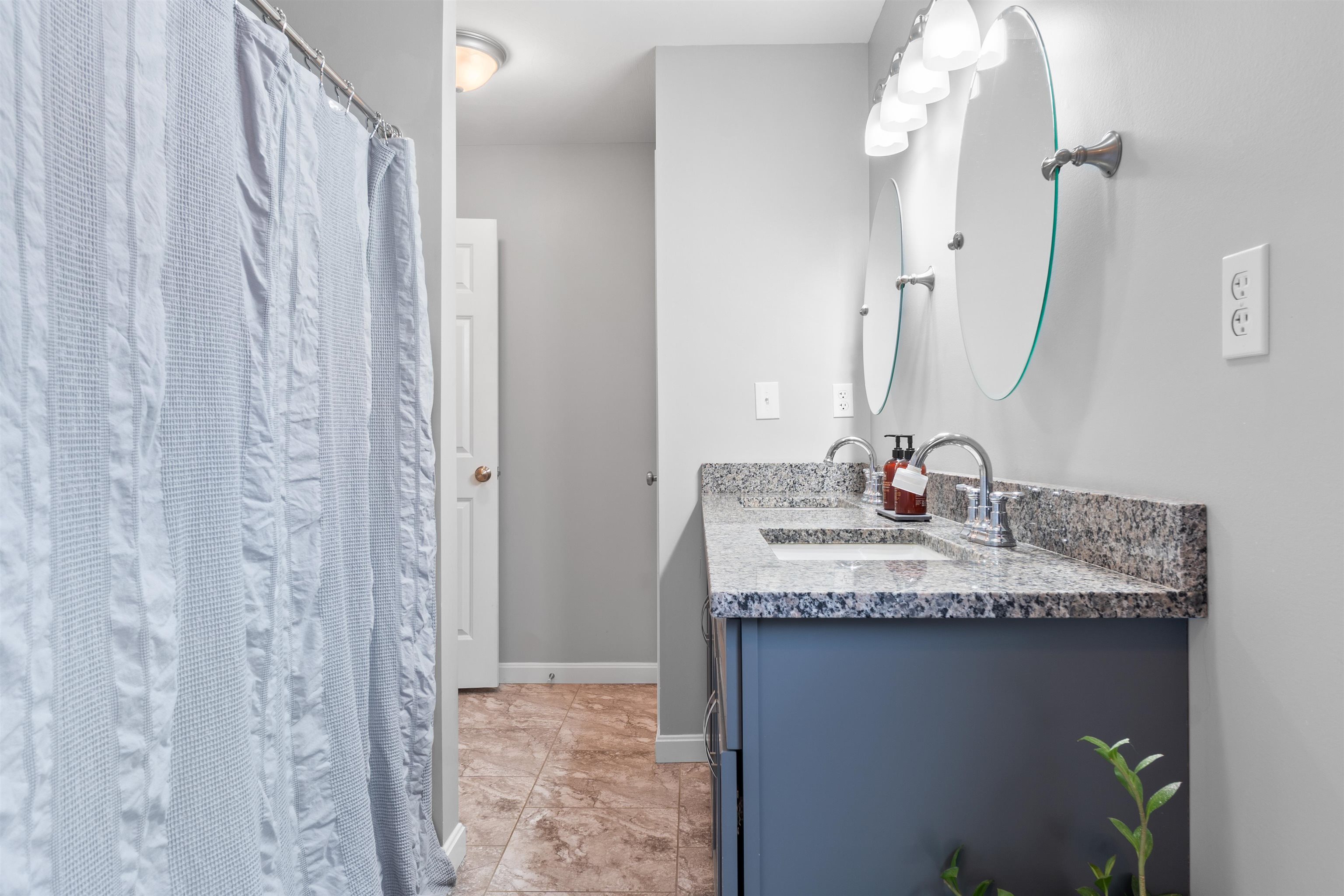 303 Derry Road Chester, NH 03036 - Photo 23 of 36