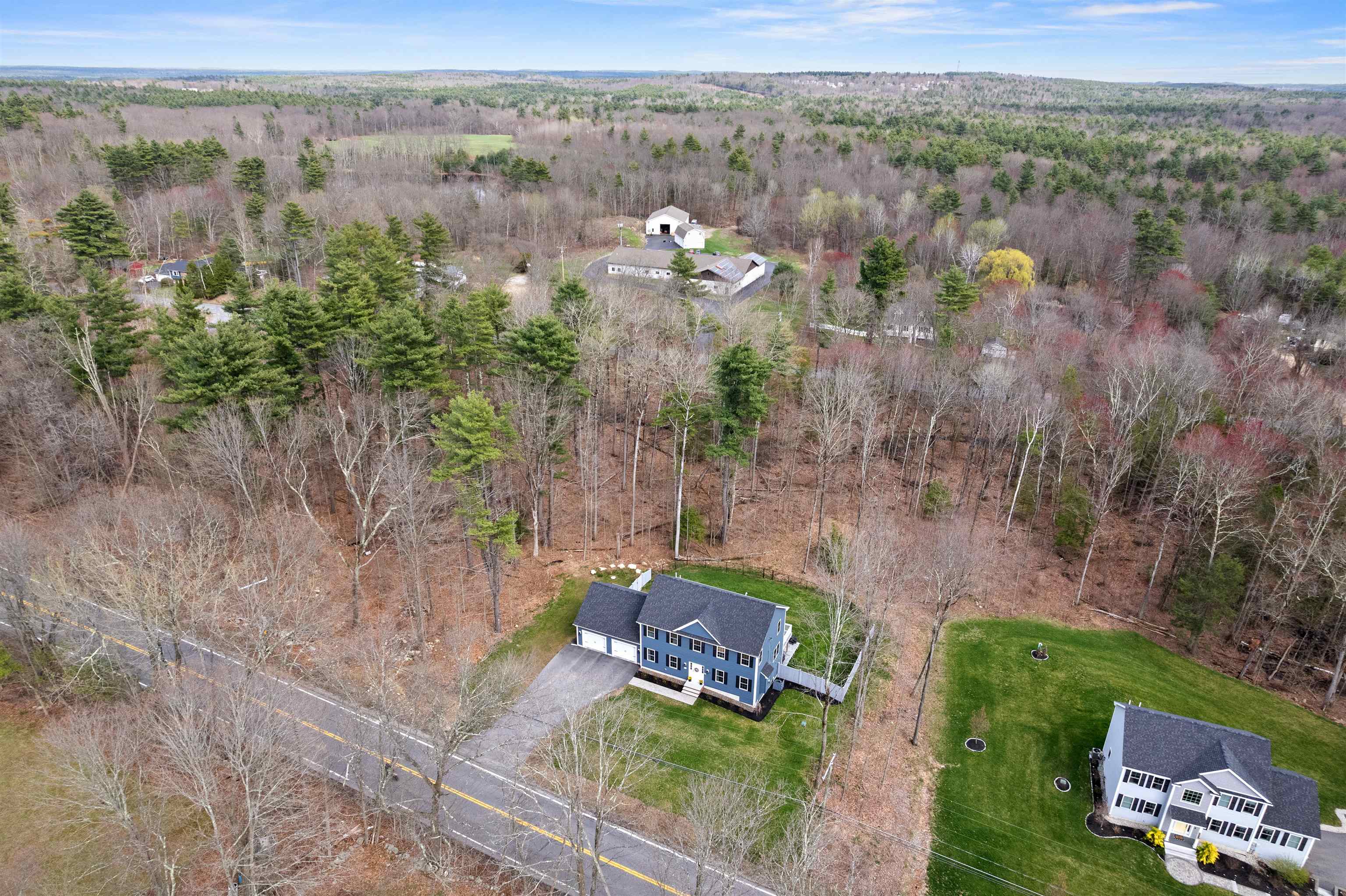 303 Derry Road Chester, NH 03036 - Photo 5 of 36