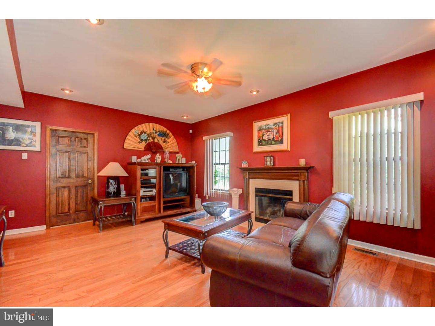 21 Blue Grass Road Clementon, NJ 08021 - Photo 11 of 23