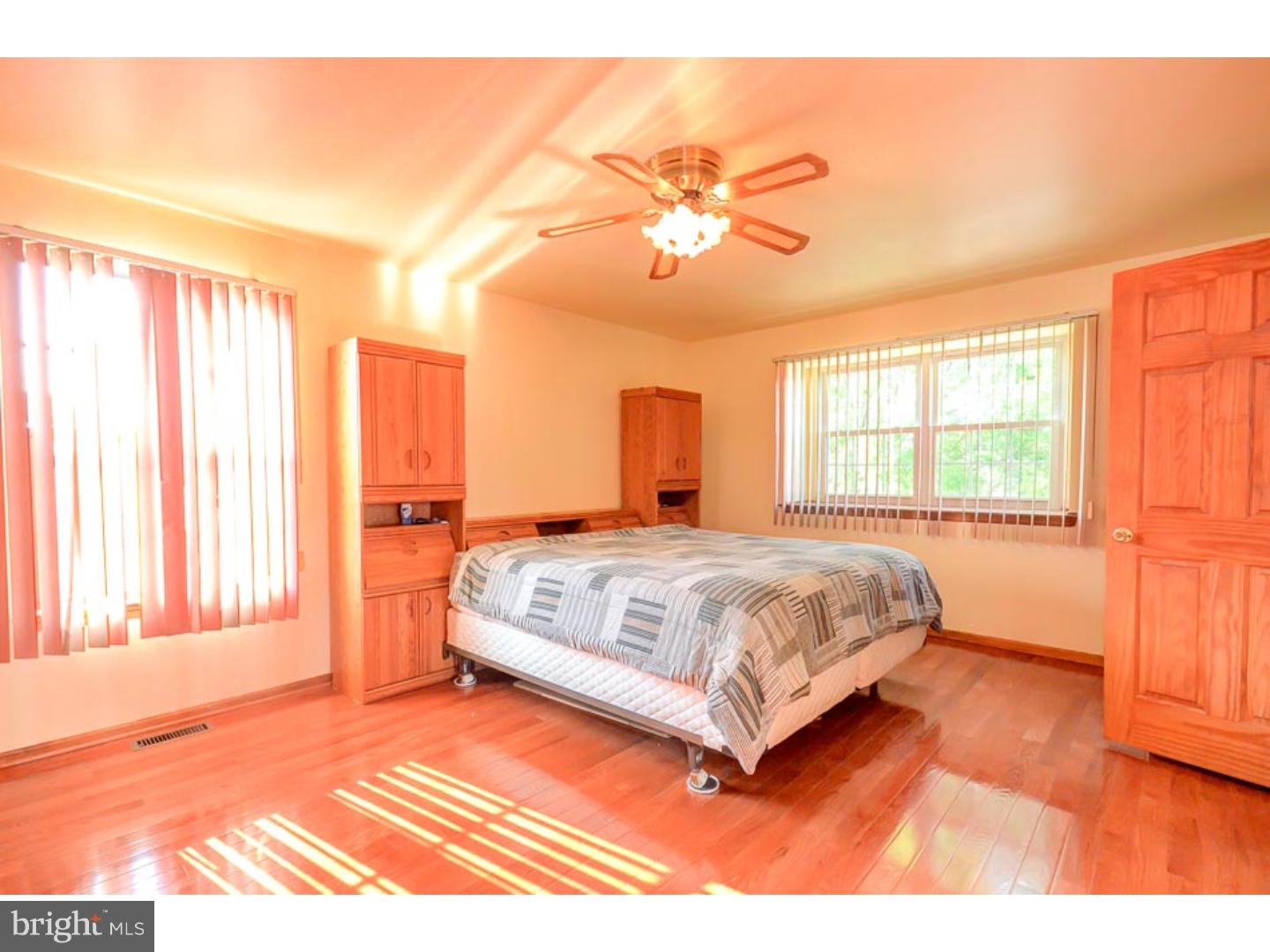 21 Blue Grass Road Clementon, NJ 08021 - Photo 13 of 23