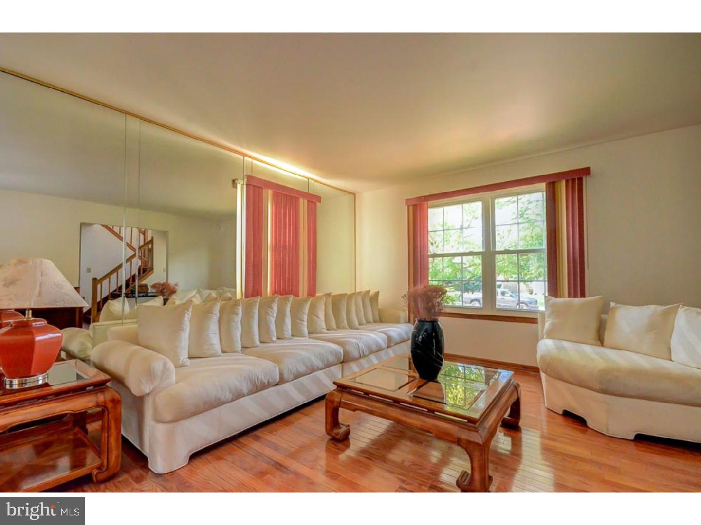 21 Blue Grass Road Clementon, NJ 08021 - Photo 7 of 23