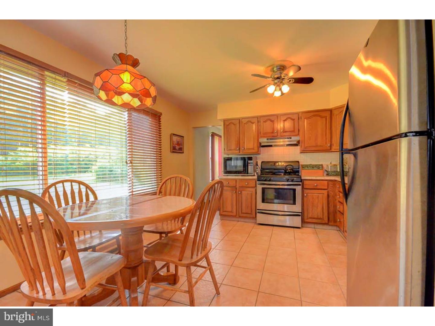 21 Blue Grass Road Clementon, NJ 08021 - Photo 8 of 23