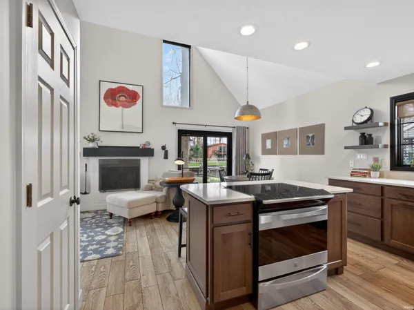 $595,000 | 12240 North Mariposa Drive, Syracuse, IN 46567