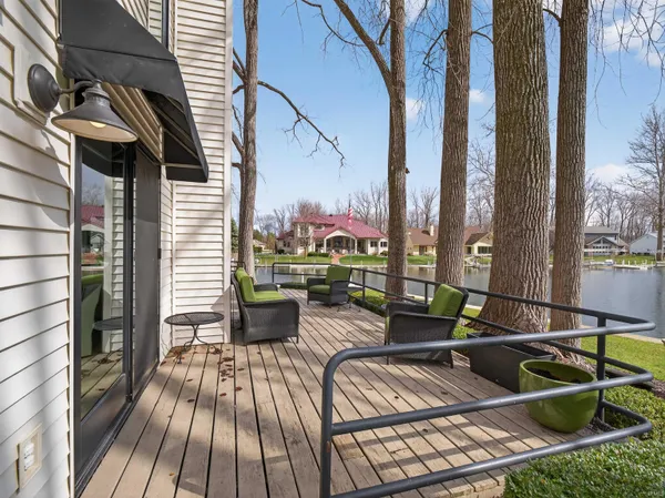 $595,000 | 12240 North Mariposa Drive, Syracuse, IN 46567