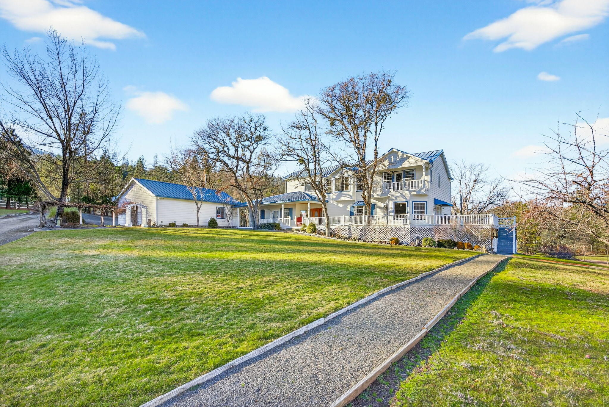 7555 East Antelope Road Eagle Point, OR 97524 - Photo 4 of 58 ApxEA00004