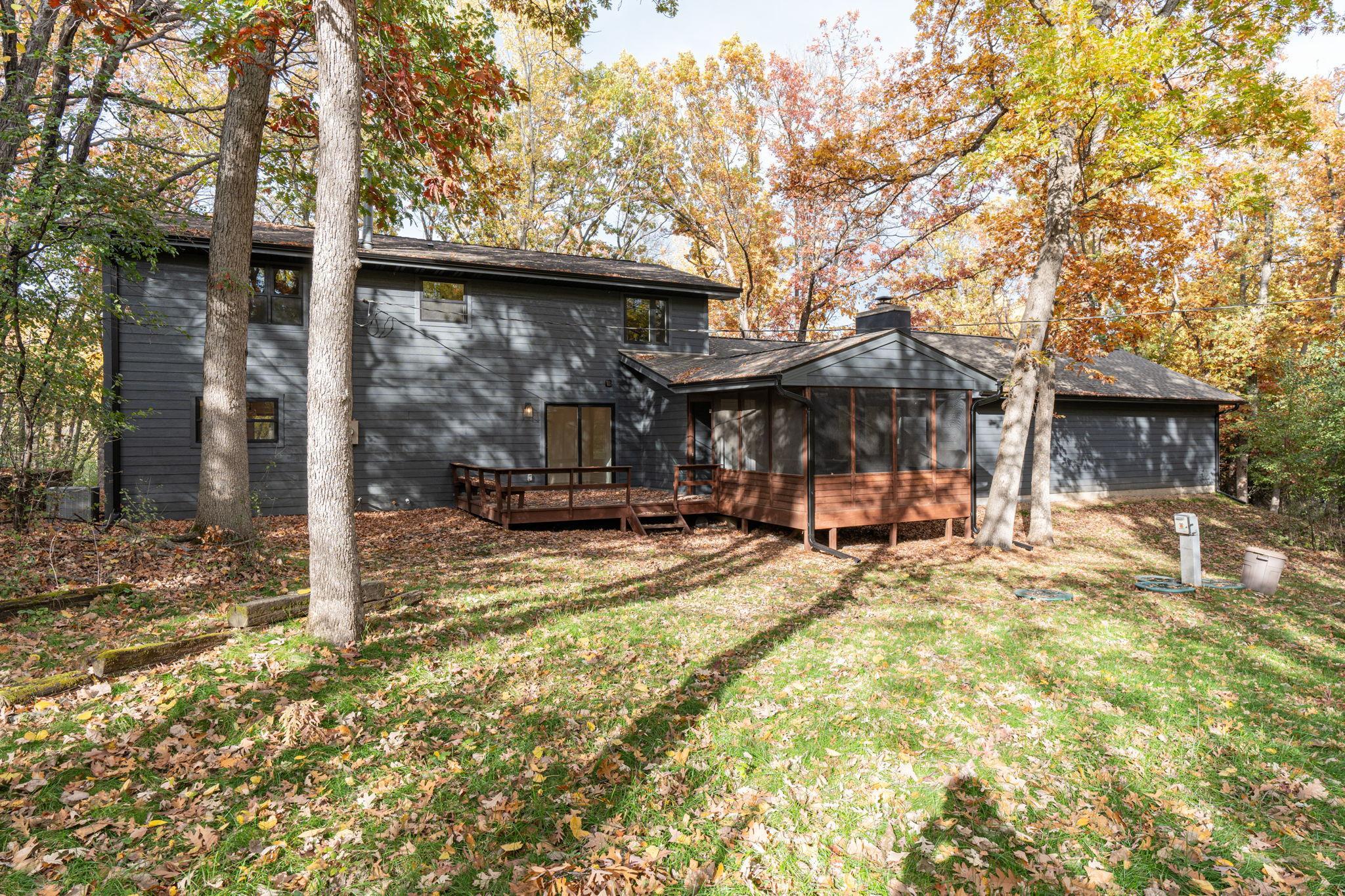 1324 28th Street Southwest Rochester, MN 55902 - Photo 3 of 19