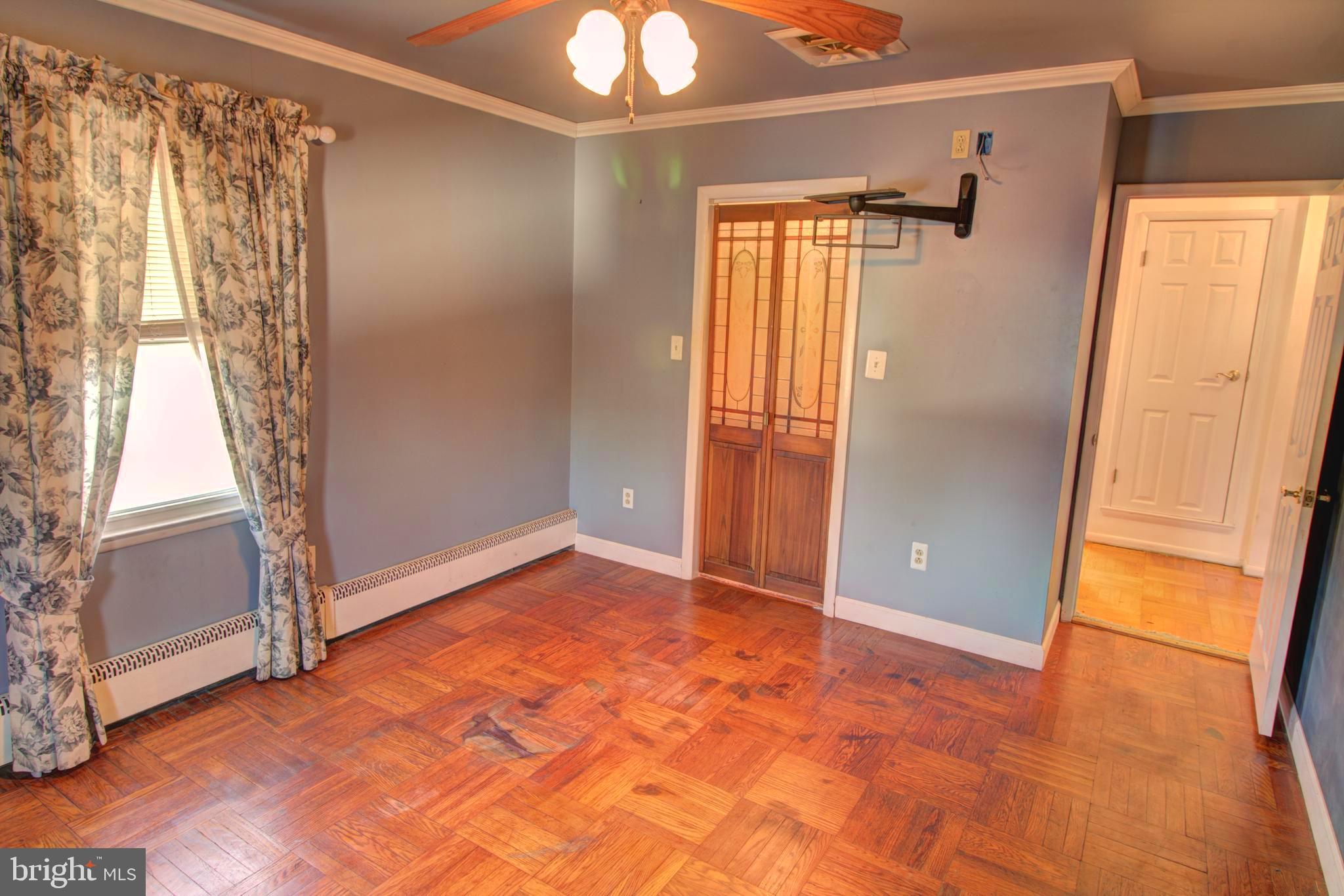5805 Oakland Road Baltimore, MD 21227 - Photo 20 of 36 bedroom
#1
