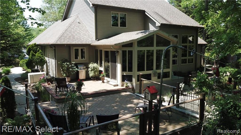 6326 North Seymour Road Flushing, MI 48433 - Photo 2 of 52