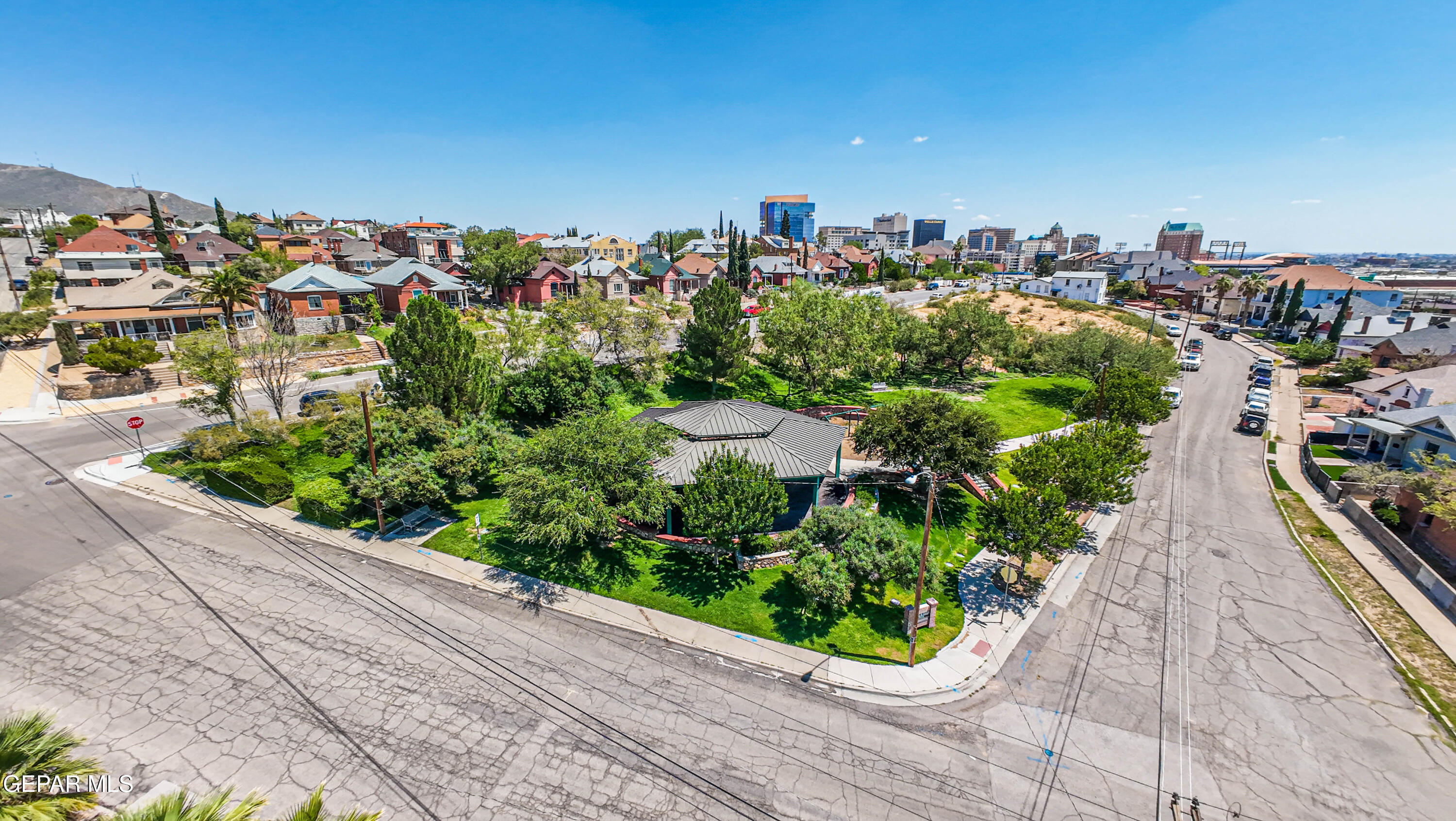 640 Stewart Court El Paso, TX 79902 - Photo 26 of 31 a view of a city