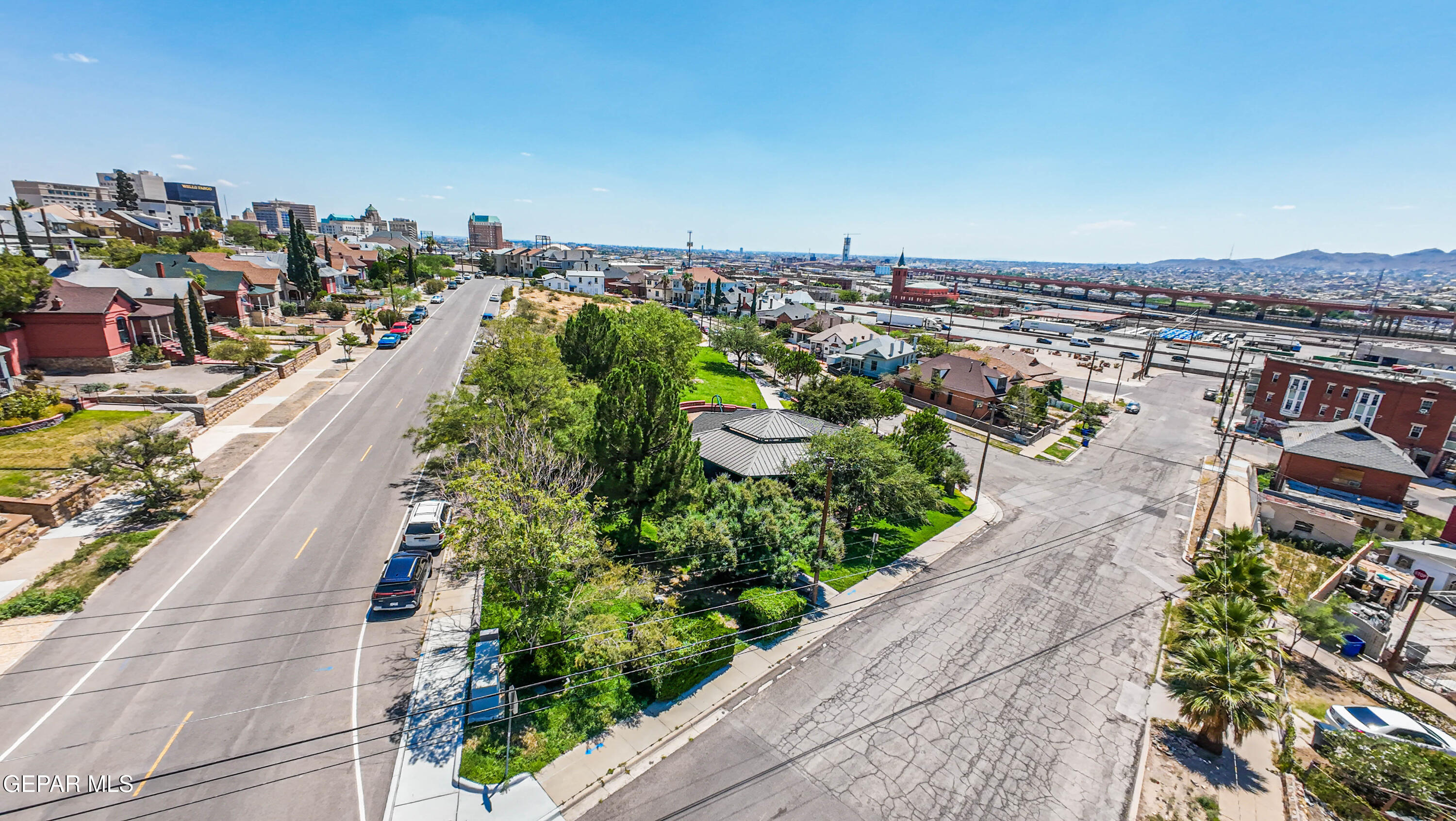 640 Stewart Court El Paso, TX 79902 - Photo 27 of 31 a view of a city
