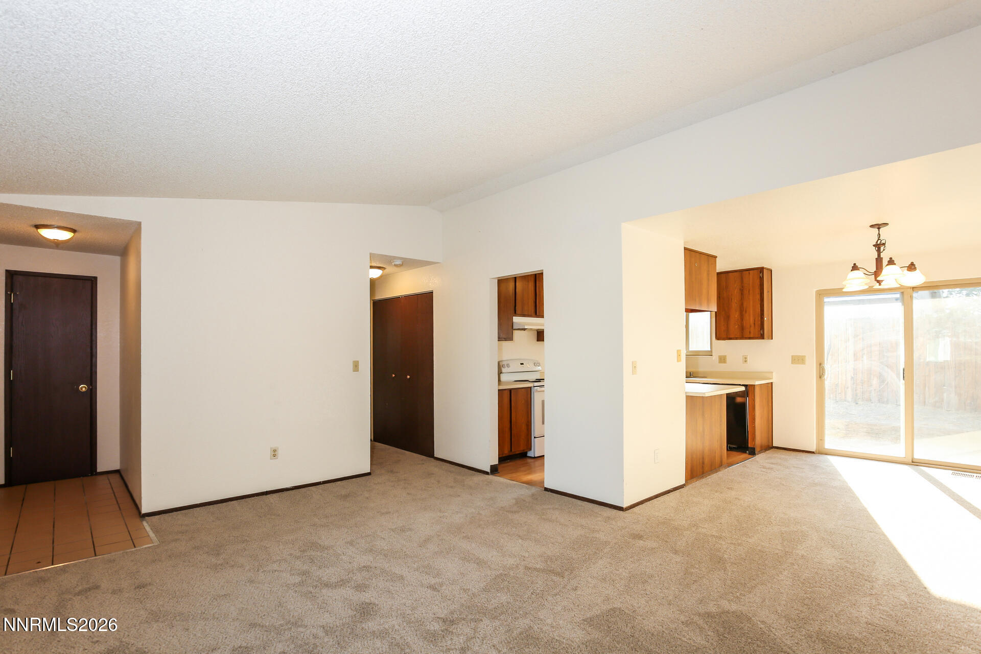 8355 Cub Court Reno, NV 89506 - Photo 6 of 18 photo_06