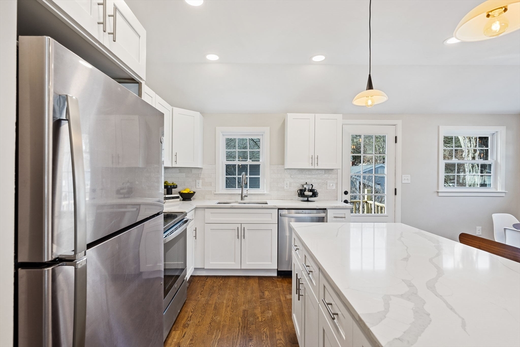 17 Matawanakee Trail Littleton, MA 01460 - Photo 10 of 32 Gallery Image 10