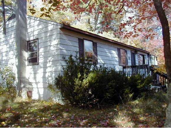101 Auburn Road Londonderry, NH 03053 - Photo 1 of 2
