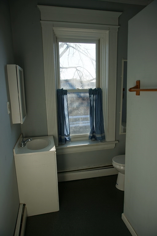 495 Appleton Street, Unit 2R Holyoke, MA 01040 - Photo 13 of 18