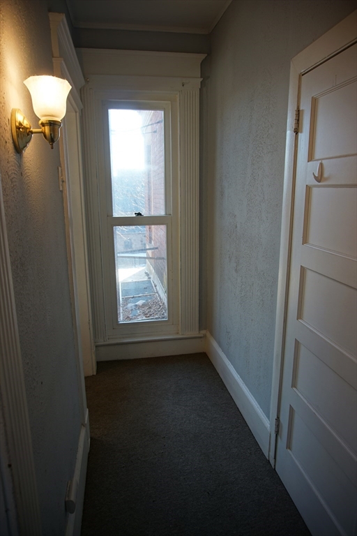 495 Appleton Street, Unit 2R Holyoke, MA 01040 - Photo 15 of 18