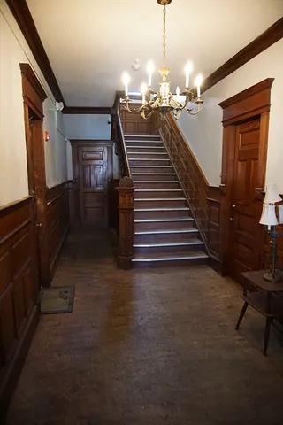 $1,600 | 495 Appleton Street, Unit 2R, Holyoke, MA 01040