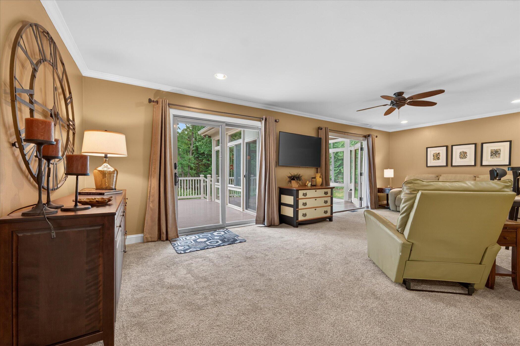 2801 North Tipsico Lake Road Hartland, MI 48353 - Photo 19 of 77 08-2801-N-Tipsico-Lake-Rd-WindowStill