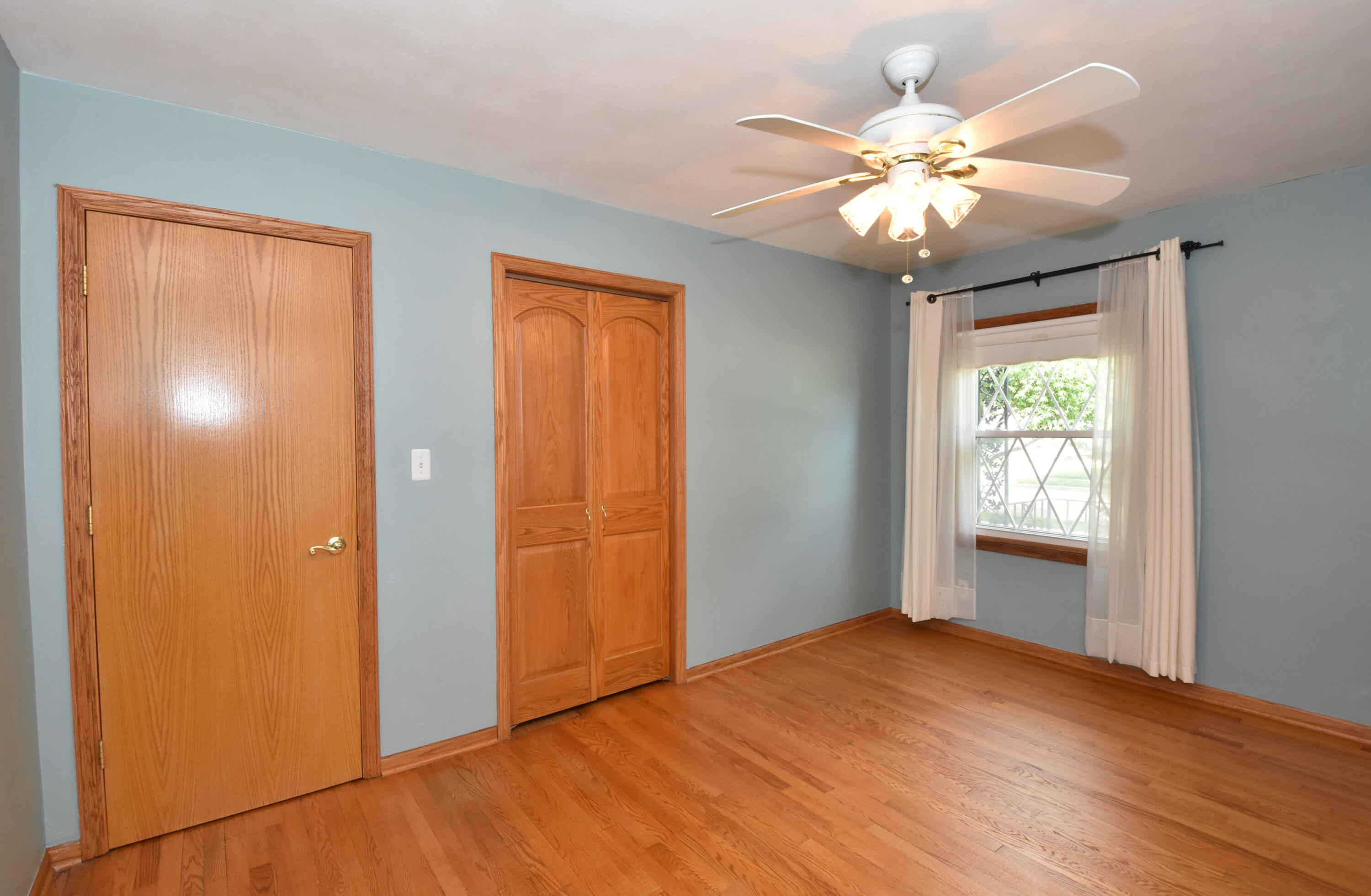 2205 Dwight Street Racine, WI 53403 - Photo 19 of 46 Primary Bedroom