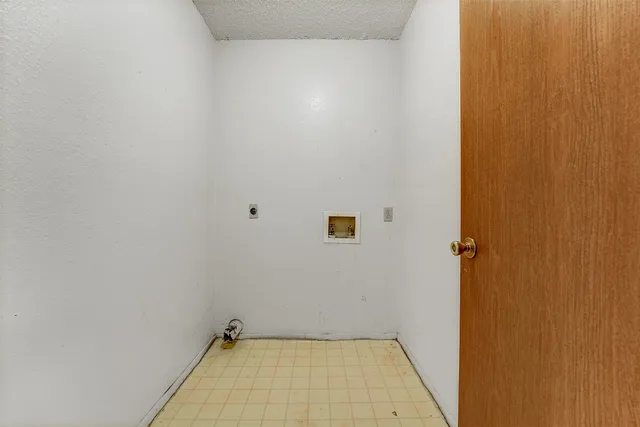 $1,400 | 8007 Clydesdale Drive, Unit B, Austin, TX 78745