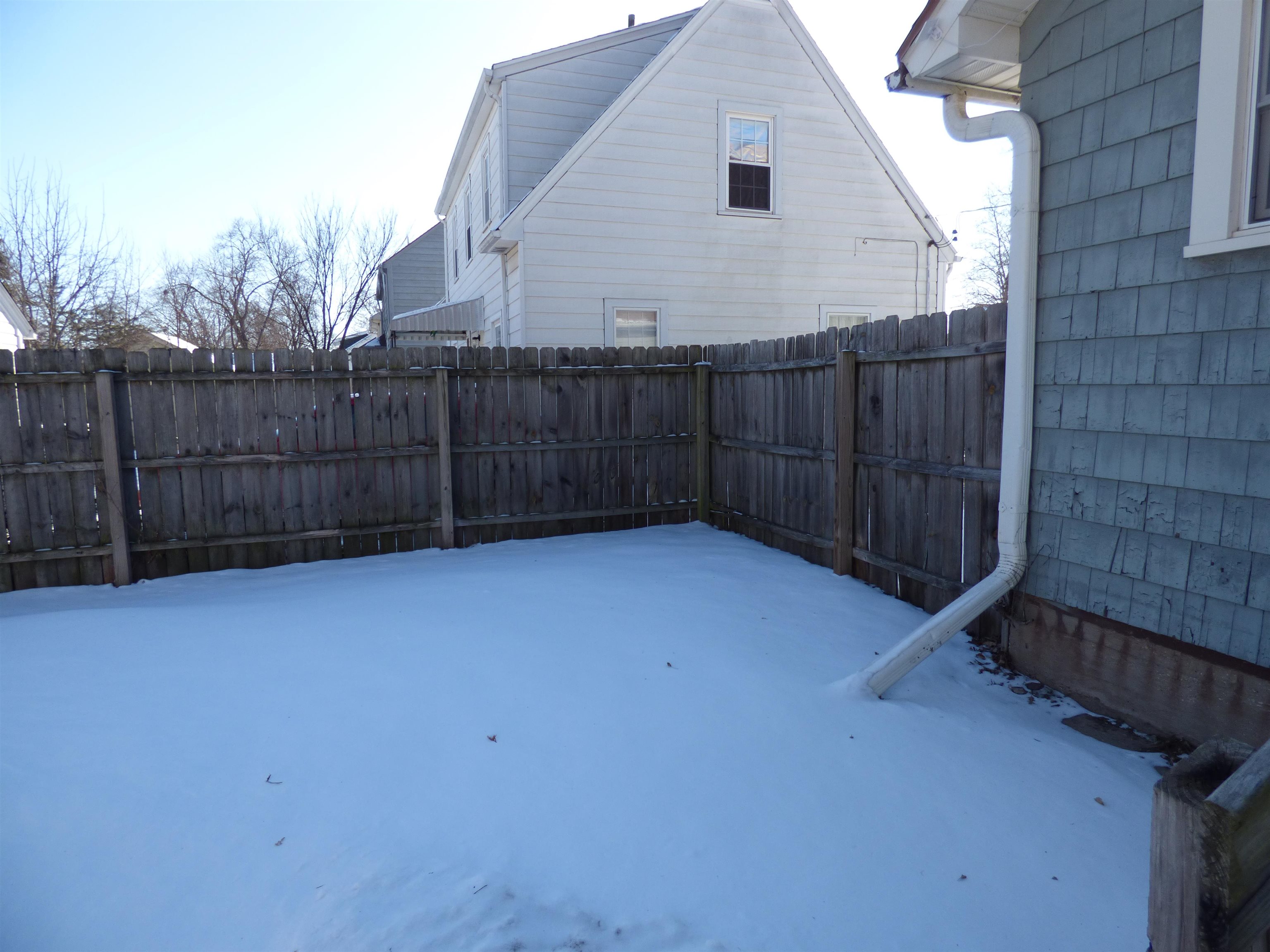 827 Garfield Avenue Beloit, WI 53511 - Photo 29 of 29