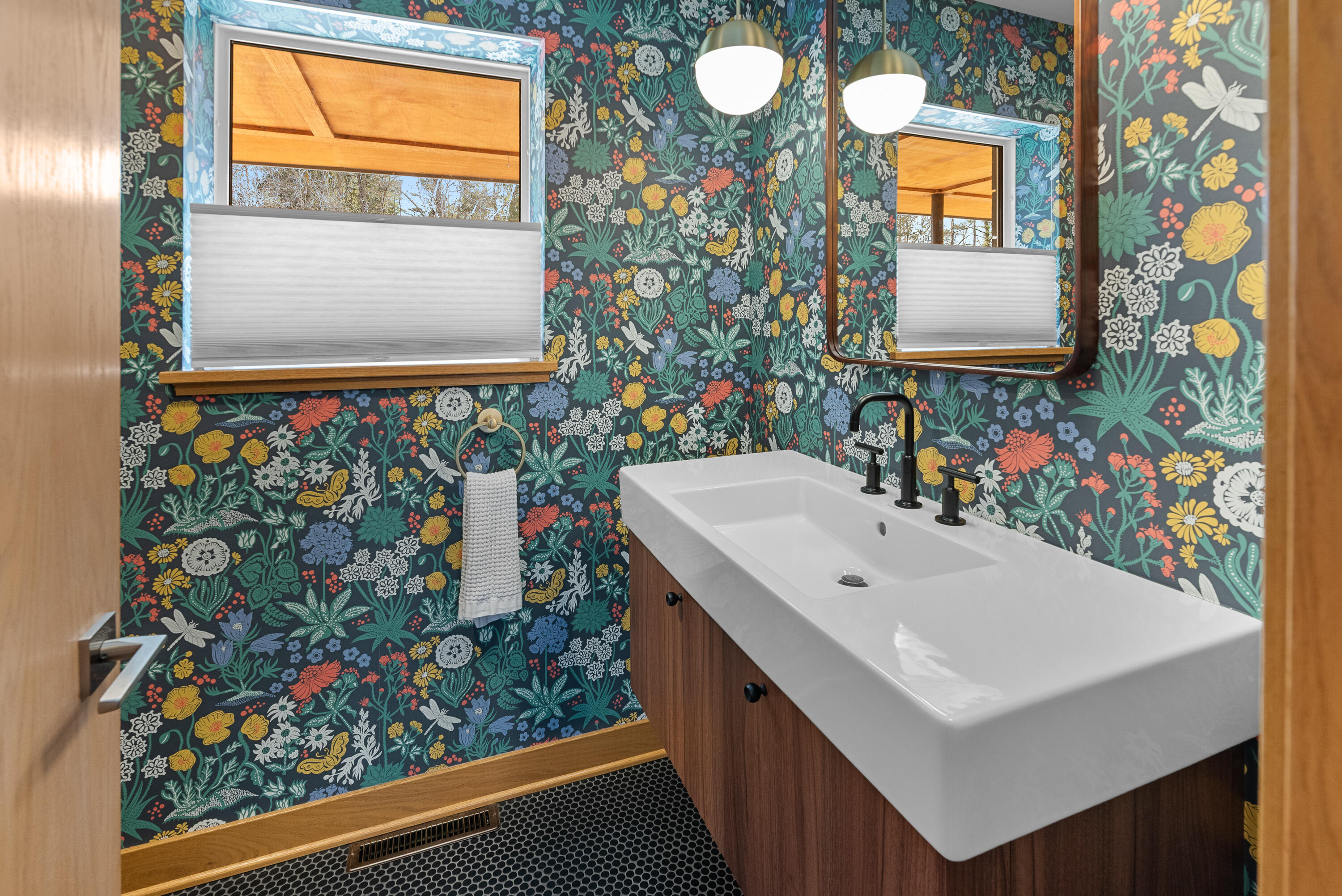 1434 East Brown Deer Road Bayside, WI 53217 - Photo 24 of 64 Powder Rm