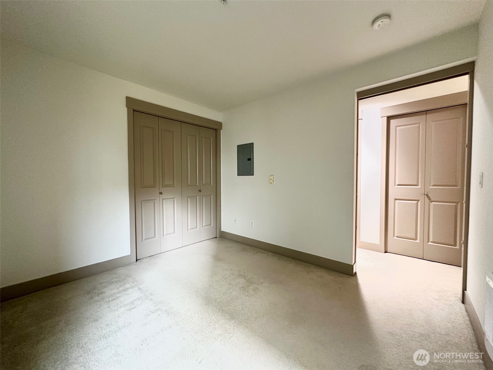 4547 8th Avenue Northeast, Unit 306 Seattle, WA 98105 - Photo 16 of 27