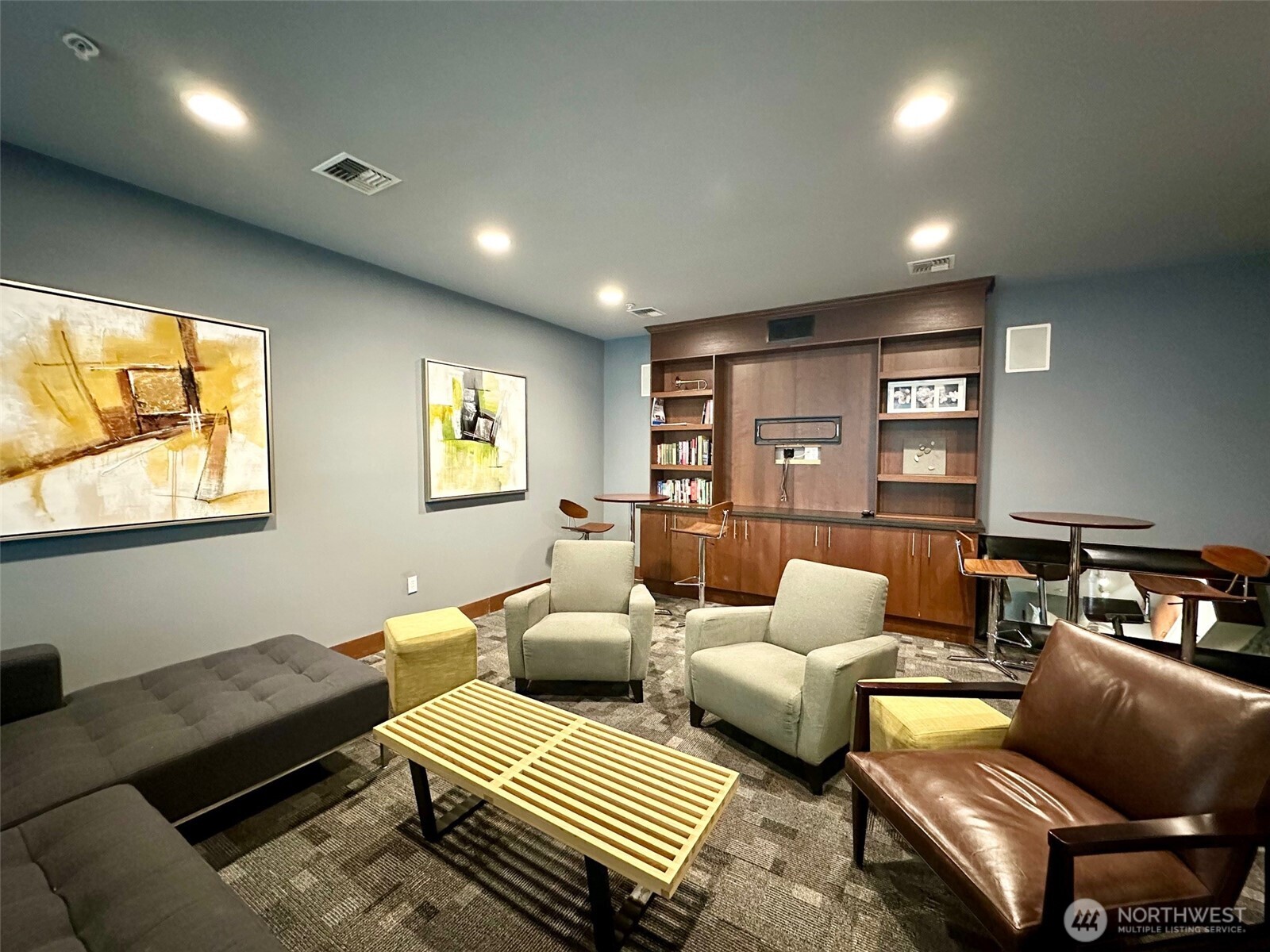 4547 8th Avenue Northeast, Unit 306 Seattle, WA 98105 - Photo 22 of 27