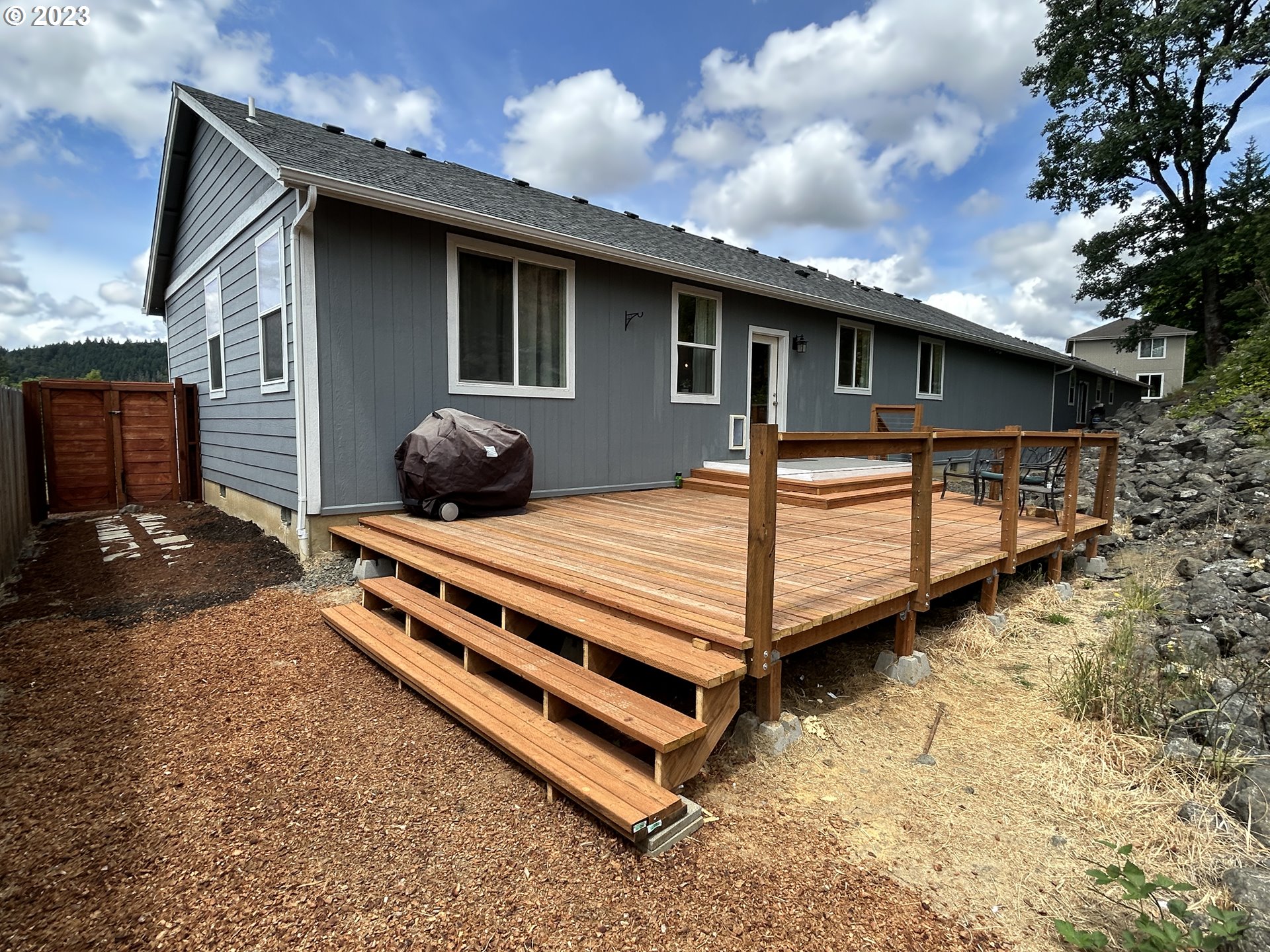 680 Southside Road Sutherlin, OR 97479 - Photo 24 of 28 Deck